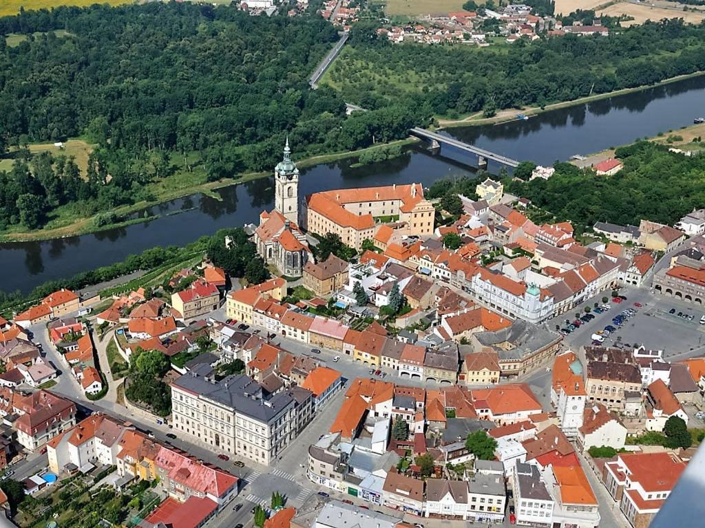 Dum V Podzamci Apartment Melnik Bagian luar foto