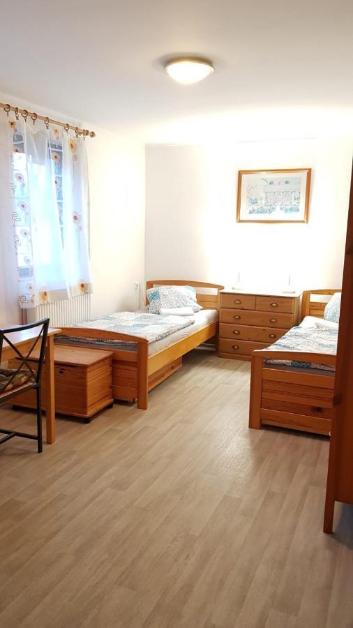 Dum V Podzamci Apartment Melnik Bagian luar foto